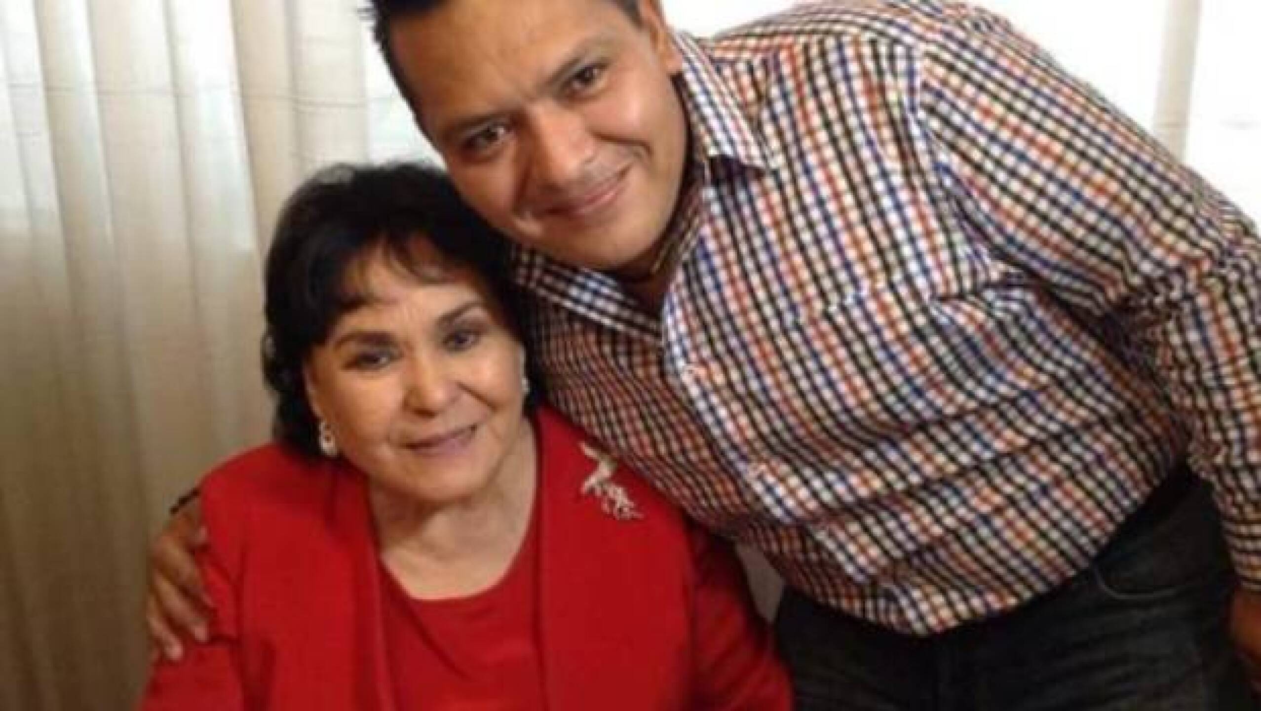 Carmen Salinas sigue grave pero estable