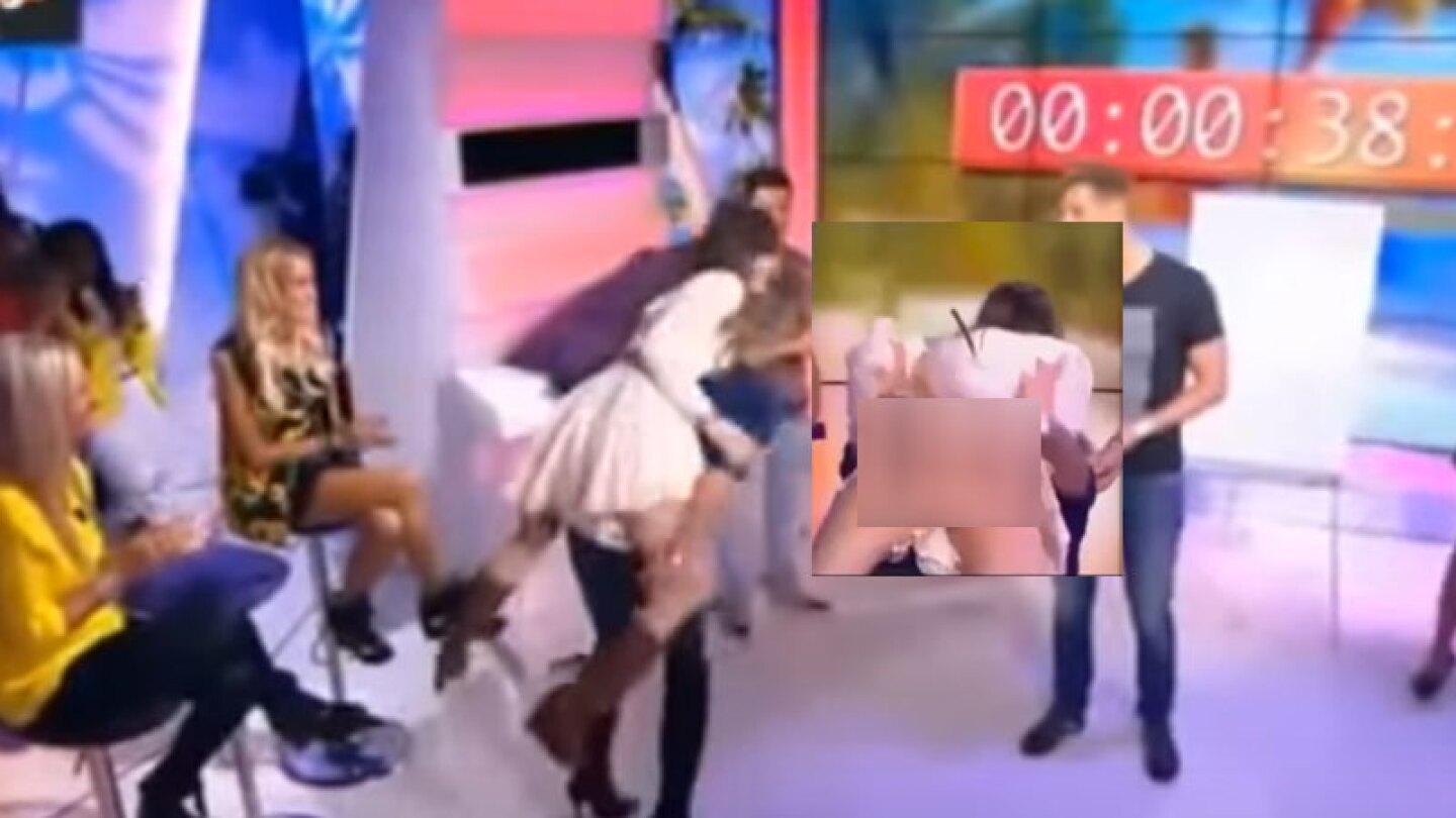 Conductora queda con la tanga expuesta frente a las cámaras.
