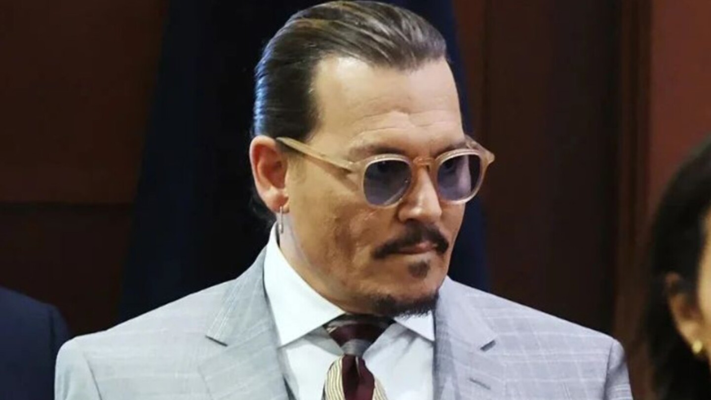 Johnny Depp estrena TikTok con emotivo video para sus fans