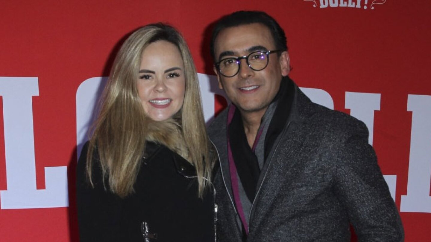 Fue por medio de redes sociales, que Yordi anunció su divorcio.