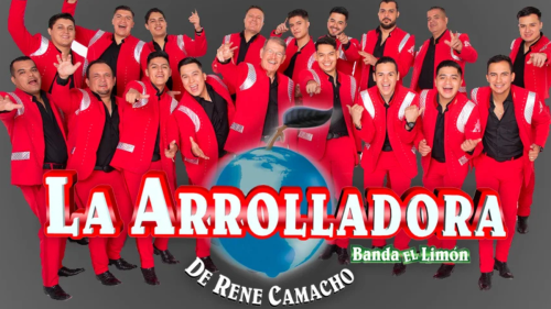 ¡Gracias, mamá… y a La Arrolladora! Joven se hace viral por dedicar su graduación a la banda sinaloense