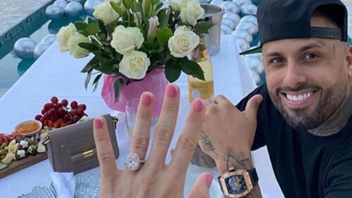 Este es el anillo con el que le pidió que se casaran.