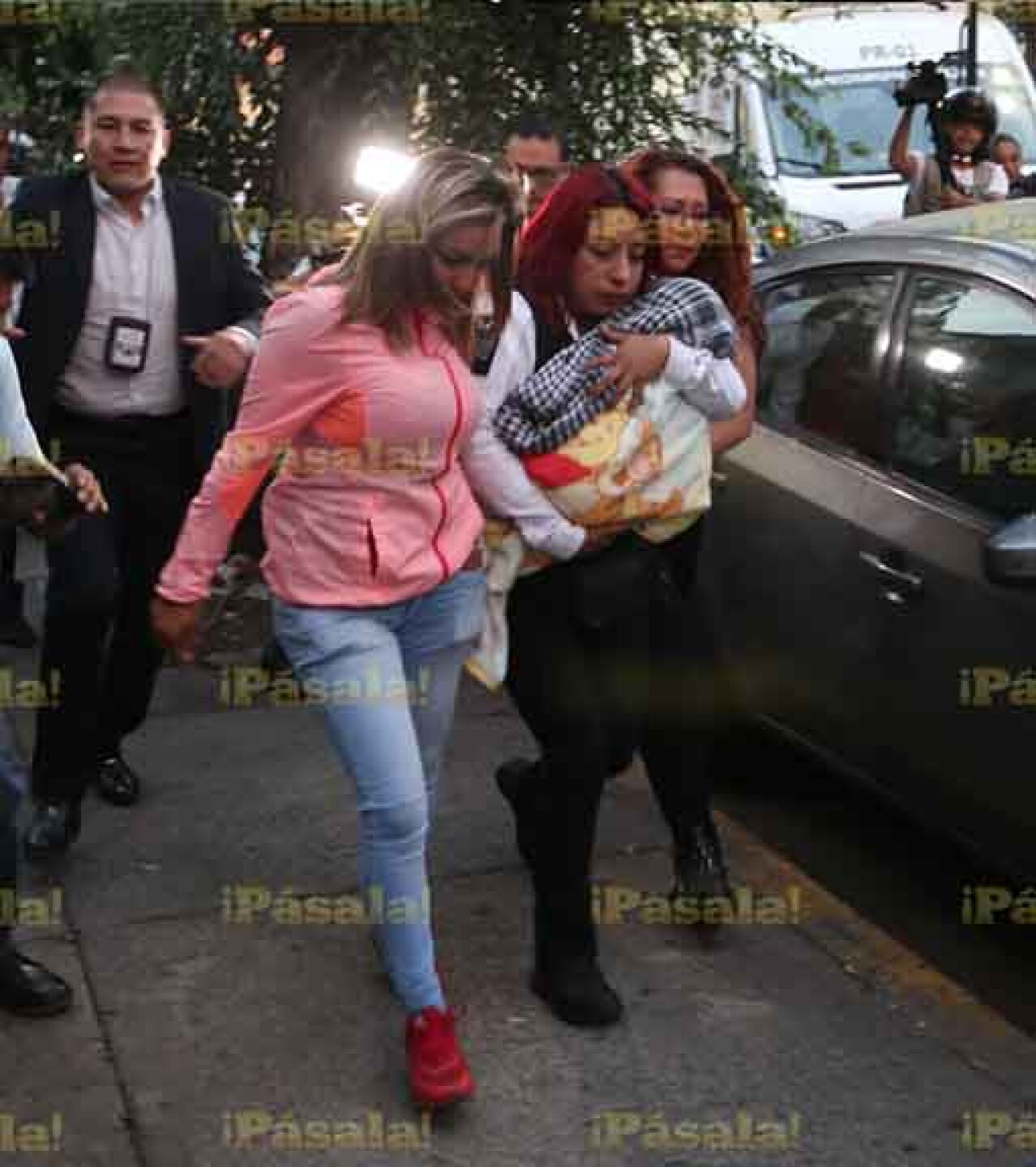 Y un día después del rescate muere la tía de la pequeña.
