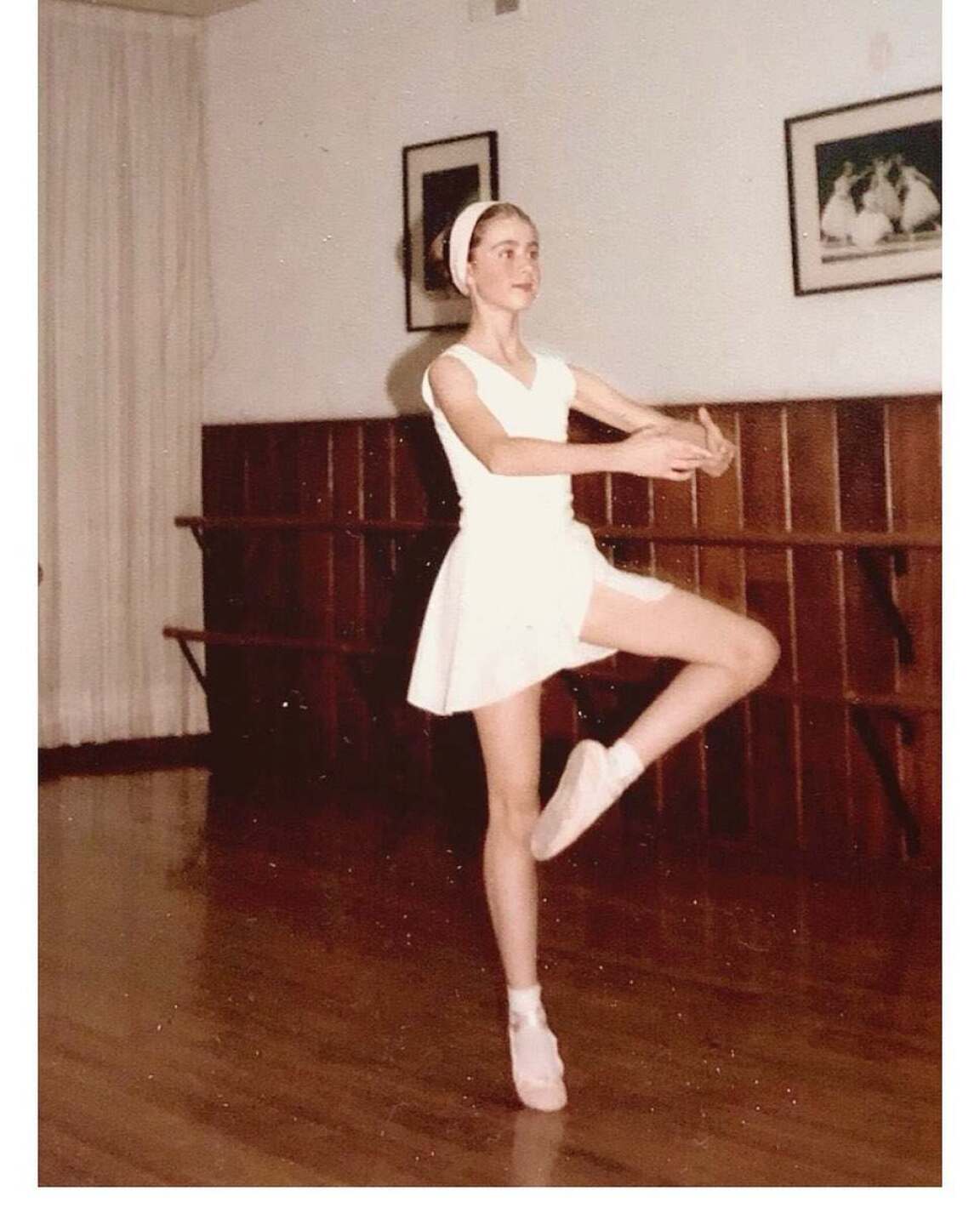 Atala Sarmiento  enseña vergüenza cuerpo