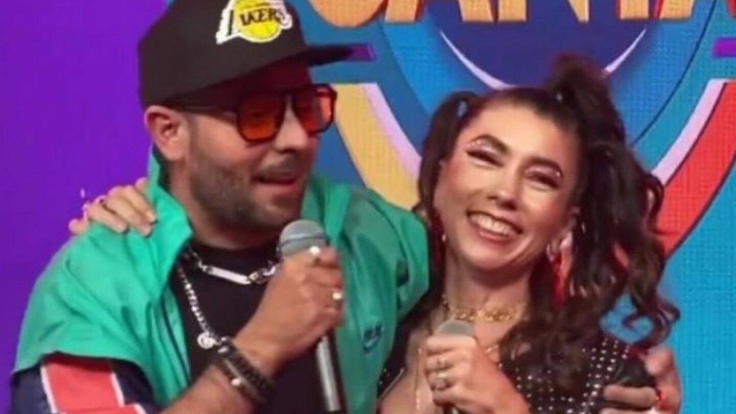 Bella de la Vega coquetea Ricardo Casares Venga la alegría