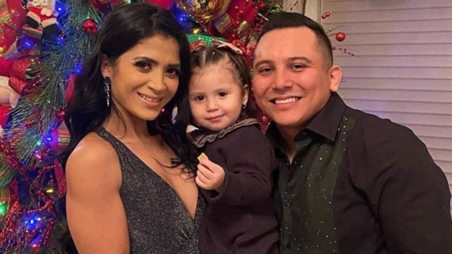 Kim, Edwin y su hija.