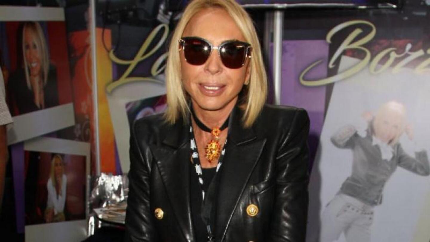 Laura Bozzo arma escándalo en avión…¡y la bajan por prepotente!