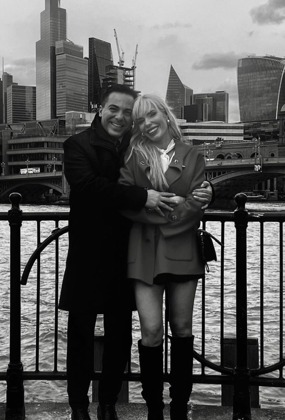 Cristian Castro revela que sigue con su novia argentina