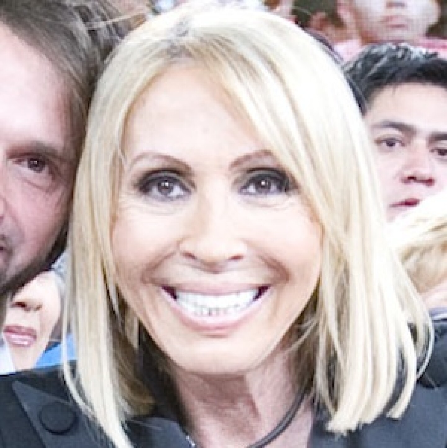 Laura Bozzo celebra 200 programas al aire a pesar de las críticas