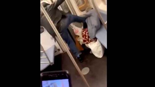 La agresión sucedió en un metro de NY.