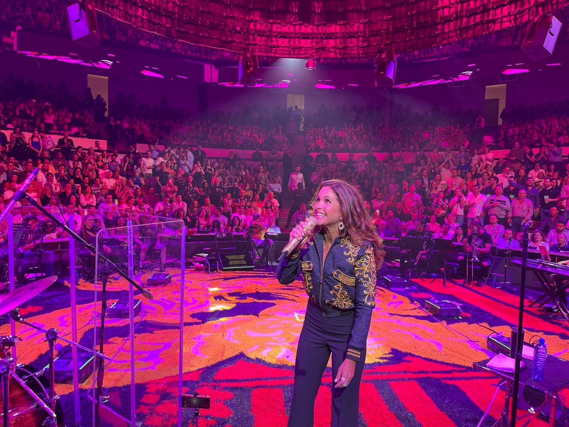 Lucero y Mijares brillan en el Palenque de Aguascalientes y anuncian gira por Estados Unidos
