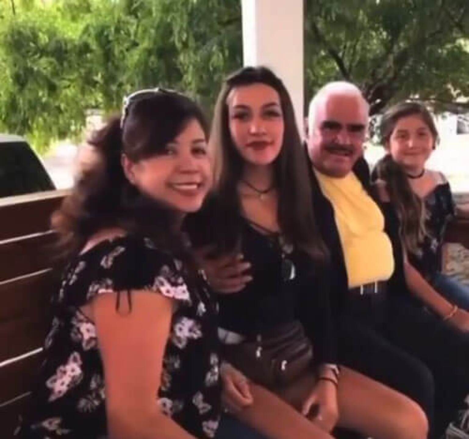 Vicente Fernández envuelto en la polémica