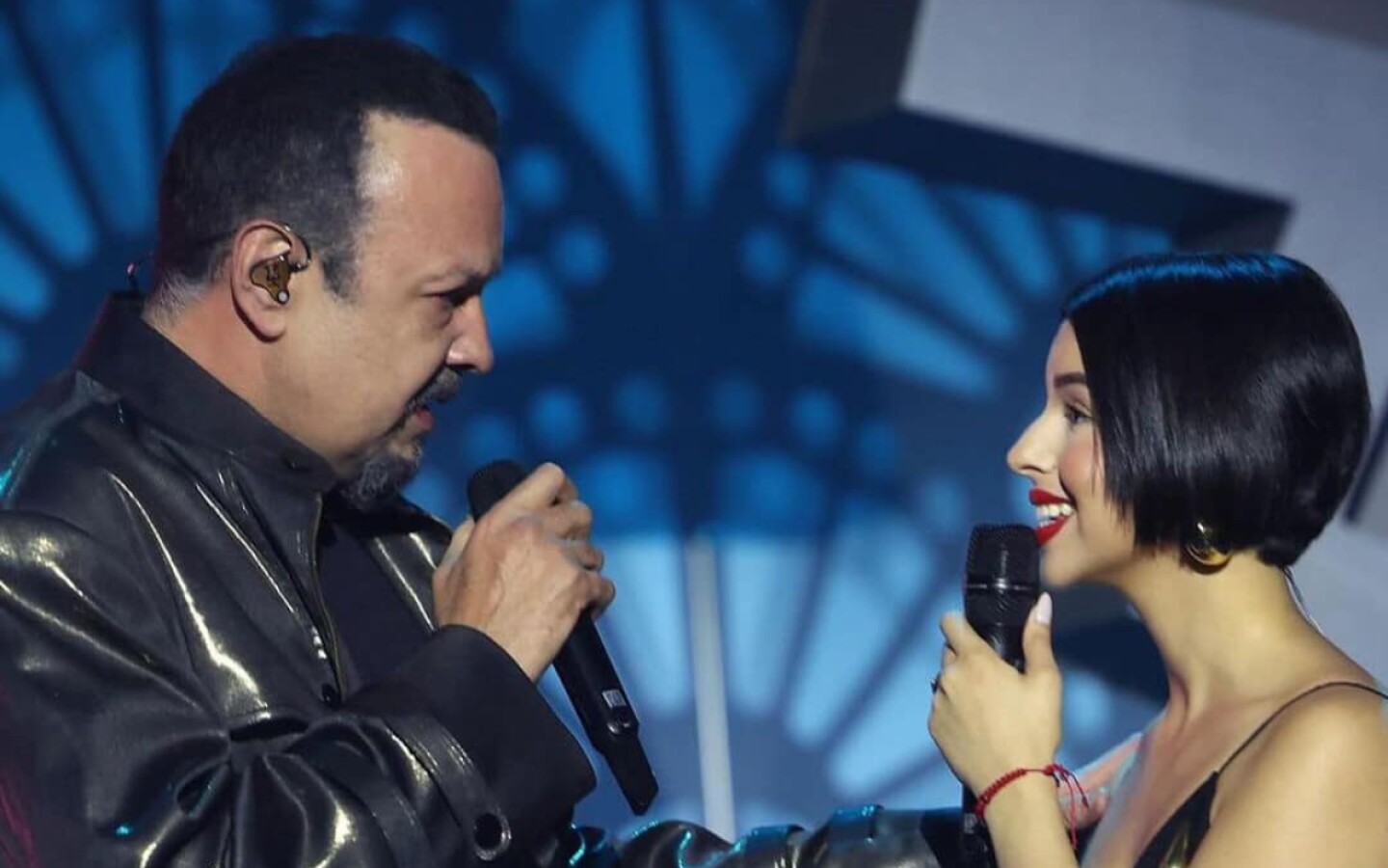 Cazzu, Ángela Aguilar y Pepe Aguilar