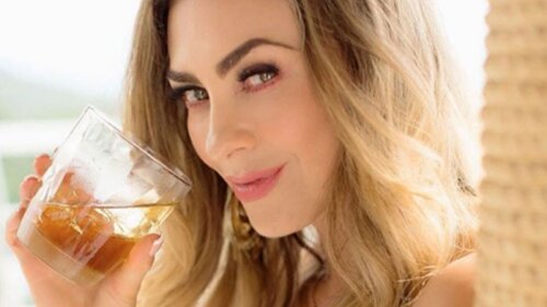 Aracely Arámbula revela que sus hijos son celosos con ella