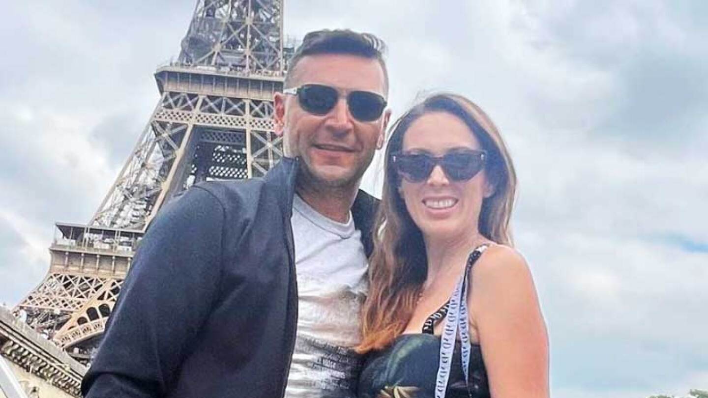 Suegra de Jacky Bracamontes grita en París al viajar en scooter