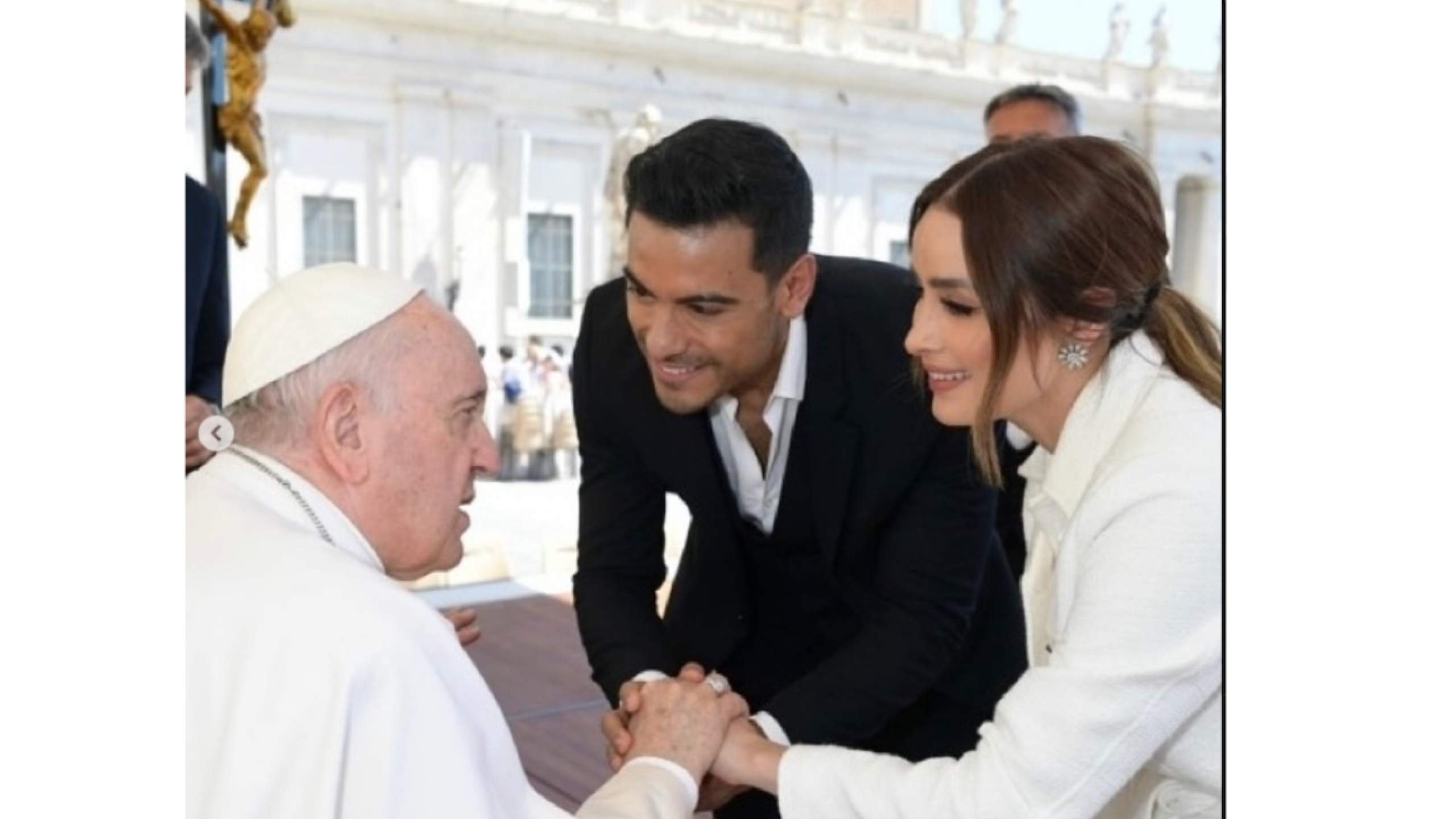 Papa Francisco y Carlos Rivera