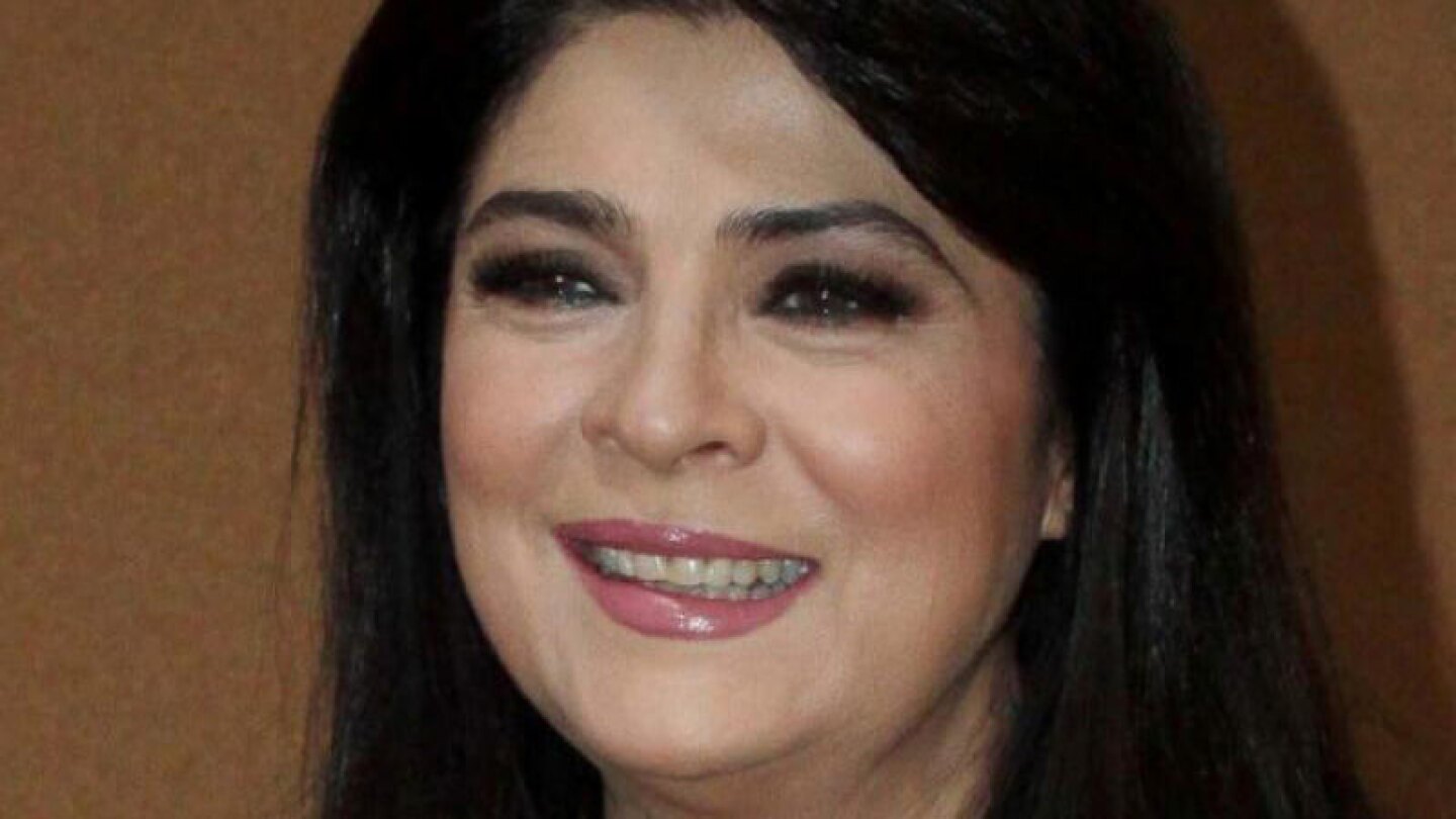 Victoria Ruffo muestra foto de su juventud y le dicen que es una muñequita