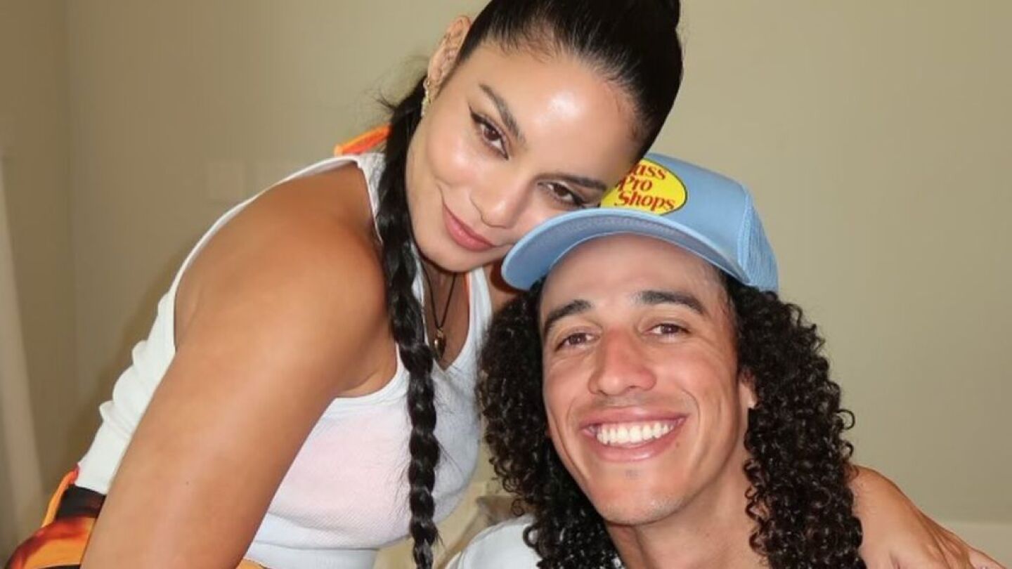 Vanessa Hudguens y Cole Tucker boda