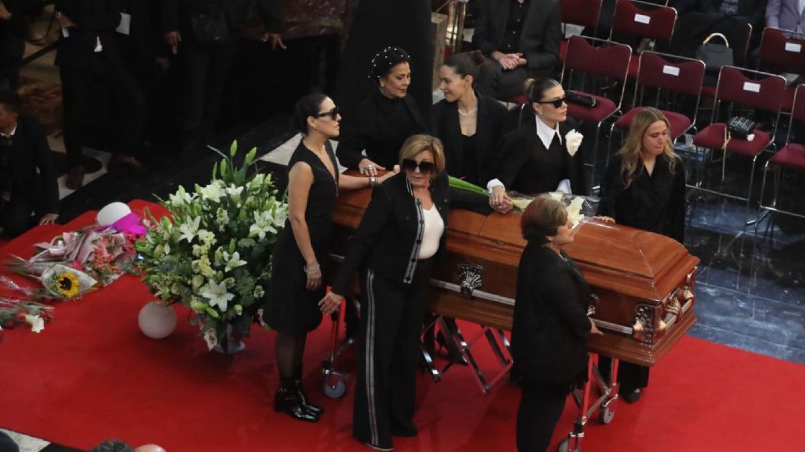 Silvia Pina: último adiós en Bellas artes