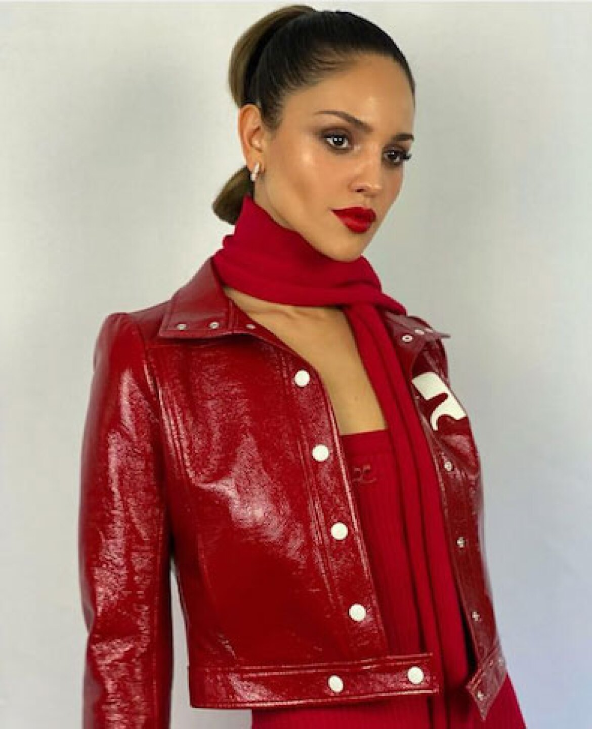 Eiza González será una odiada diputada en nueva cinta