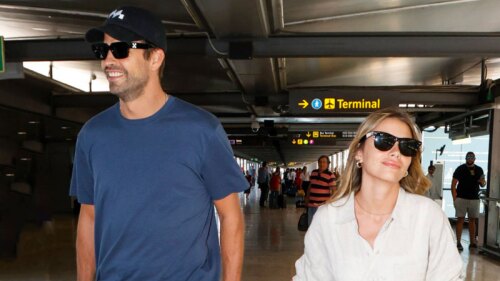 Piqué y Clara Chía en aeropuerto juntos
