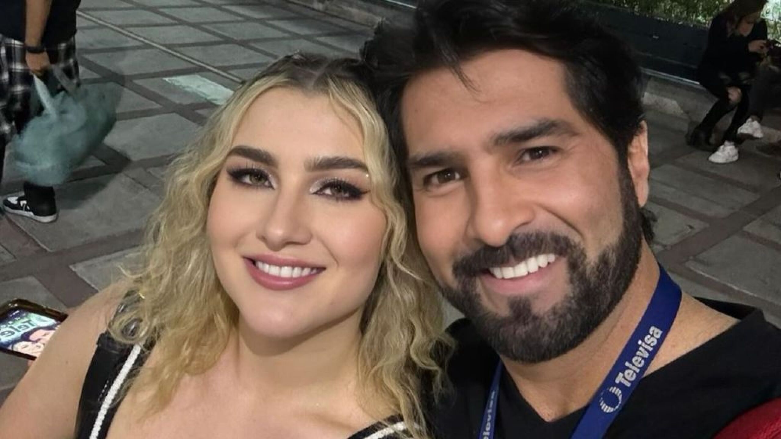Arturo Carmona y Melenie Carmona