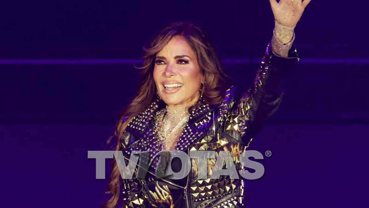 Gloria Trevi se presenta con gran éxito en el Auditorio Nacional con el Tour Isla Divina