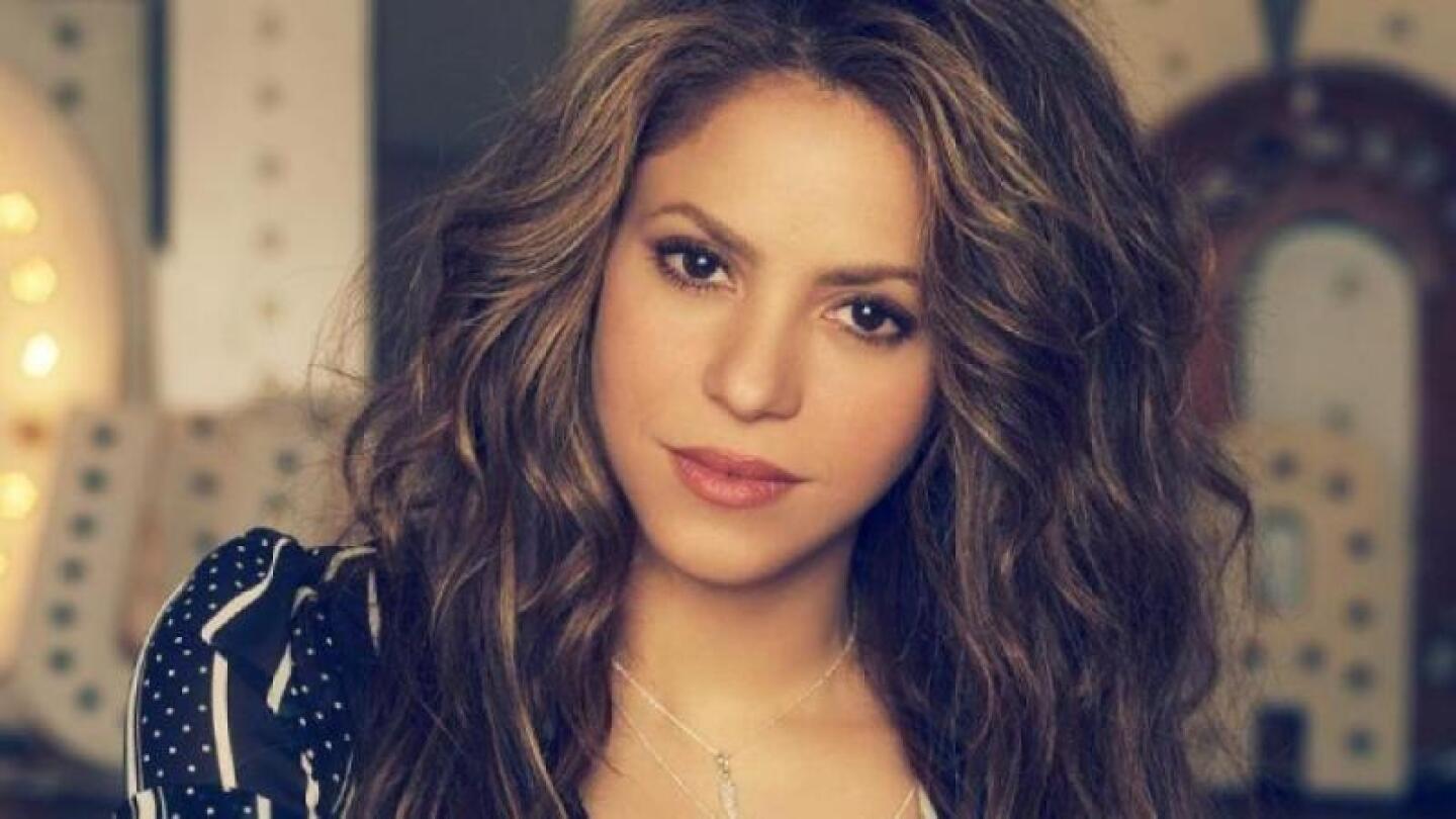 Grafóloga analiza el lenguaje corporal de Shakira