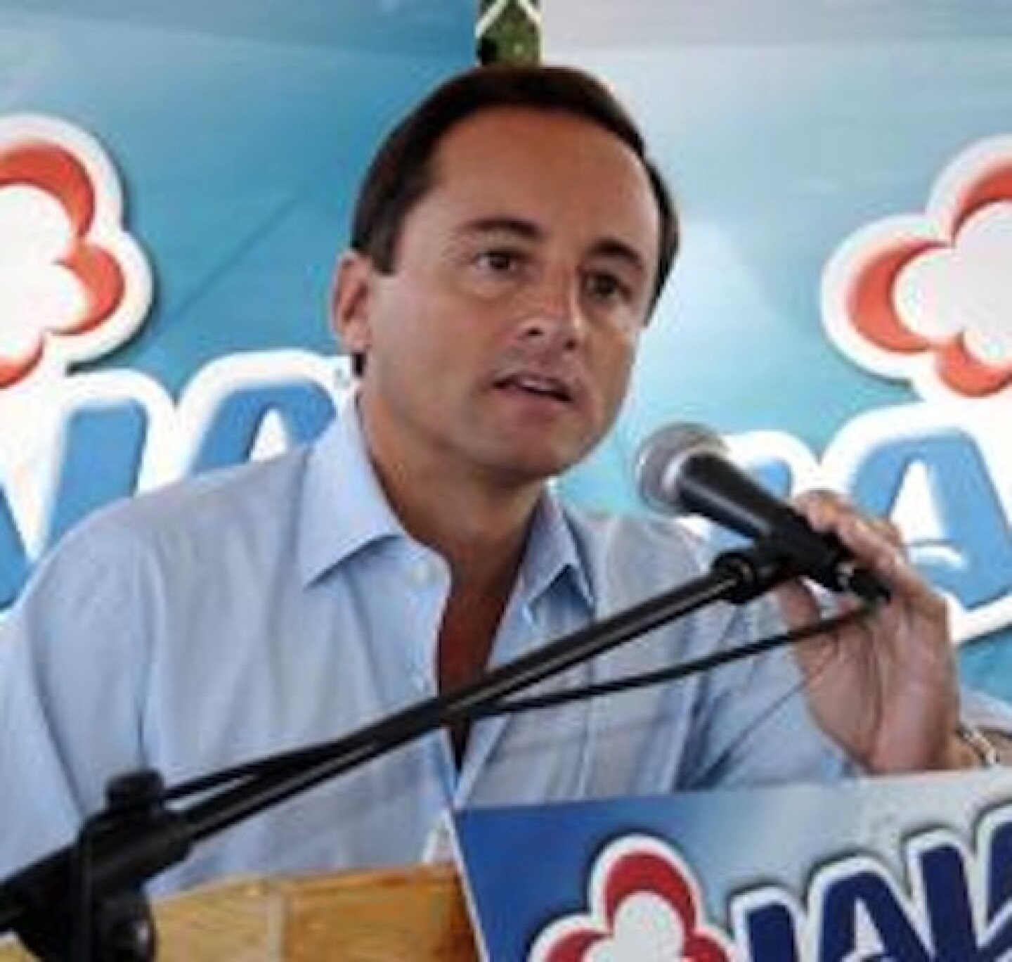 Dueño de Lala, Tricio Haro, aumenta inversión en Aeroméxico.