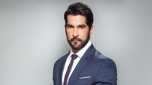 Arturo Carmona inicia campaña 'bailando' con Villarreal