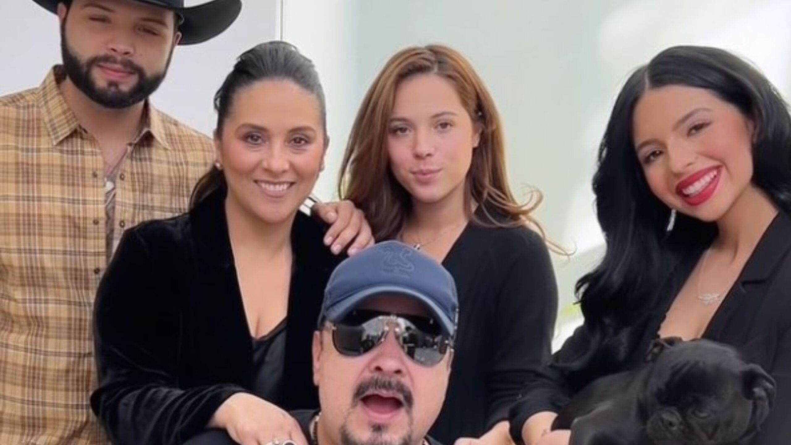 Ángela Aguilar, Pepe Aguilar, Leonardo Aguilar, Aneliz