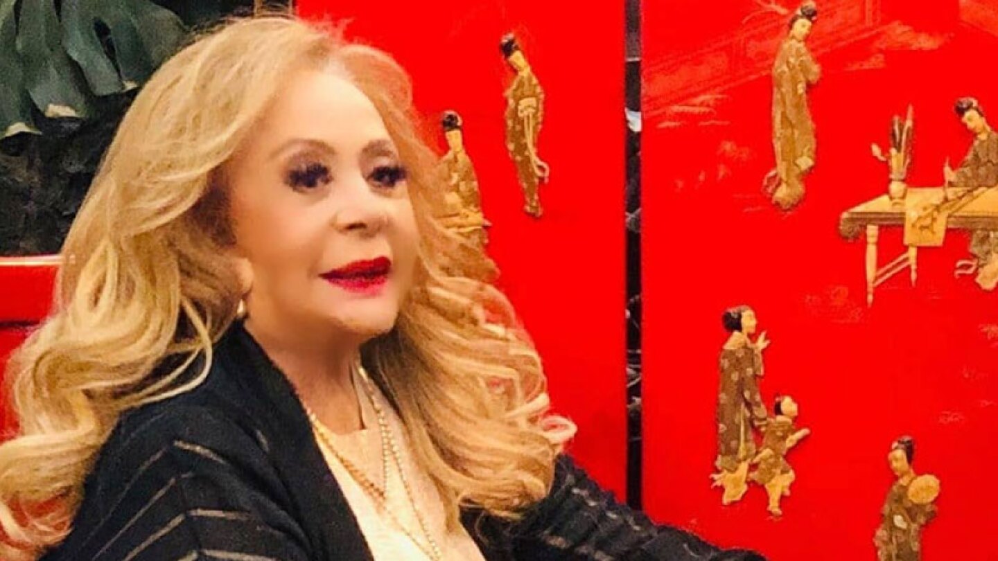 Silvia Pinal reaparece guapísima en redes sociales