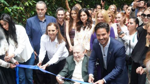 Festejo por el cumpleaños 78 de Víctor González, Dr. Simi