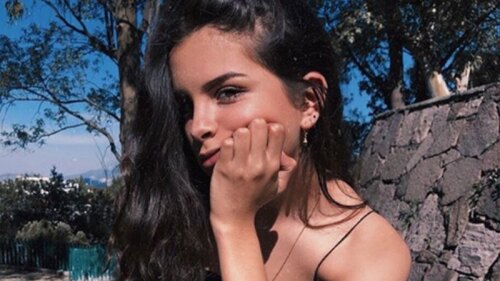 Hija de Mariana Levy posa desnuda ante el lente de su hermana María