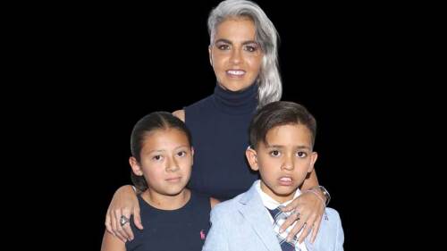 La cantante pide a Dios tenerlo con ella por siempre.