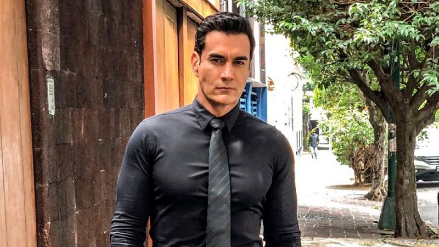 Comparten video de David Zepeda coqueteando con una fan