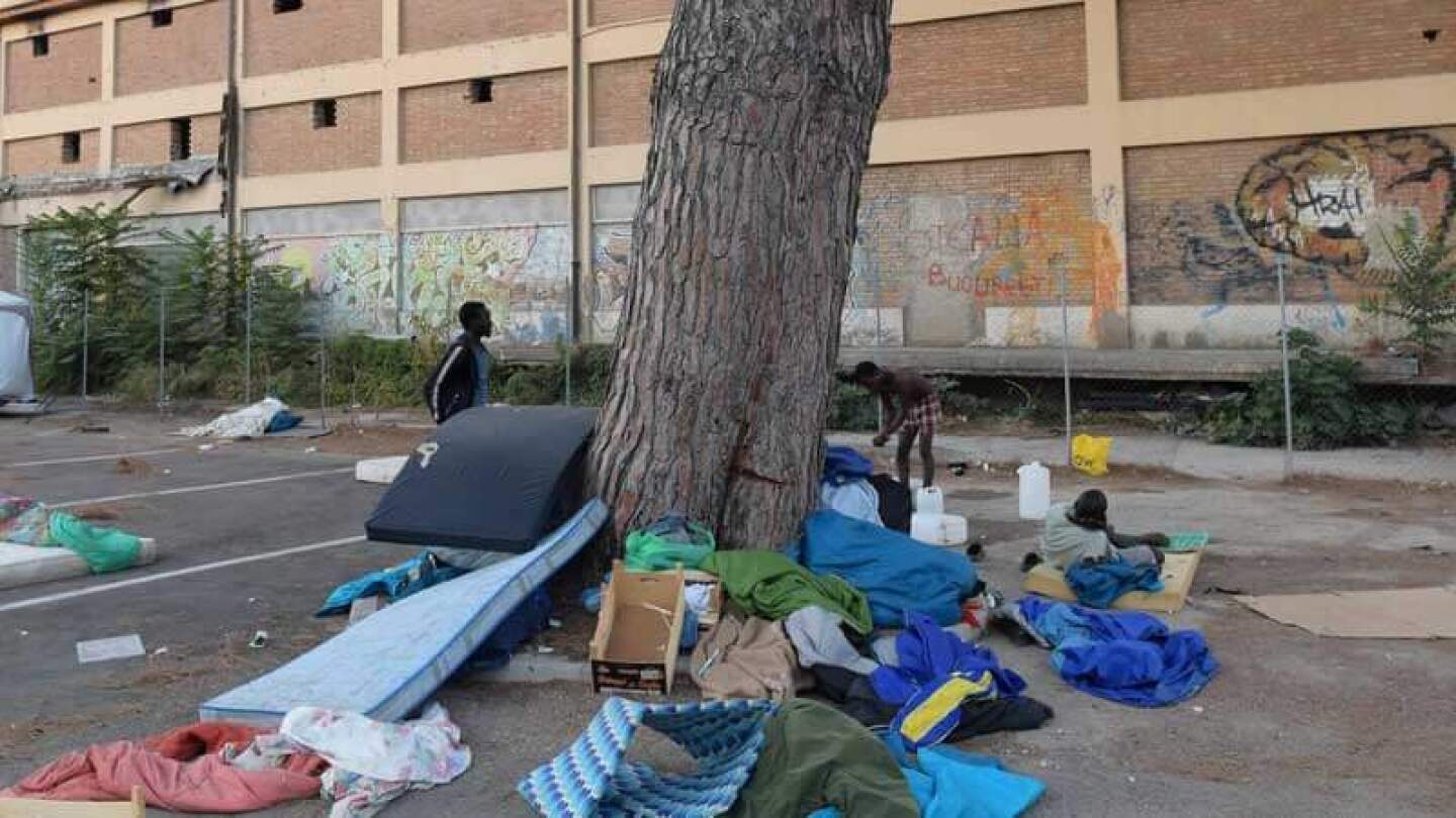 Guatemala frena caravana de migrantes hondureños