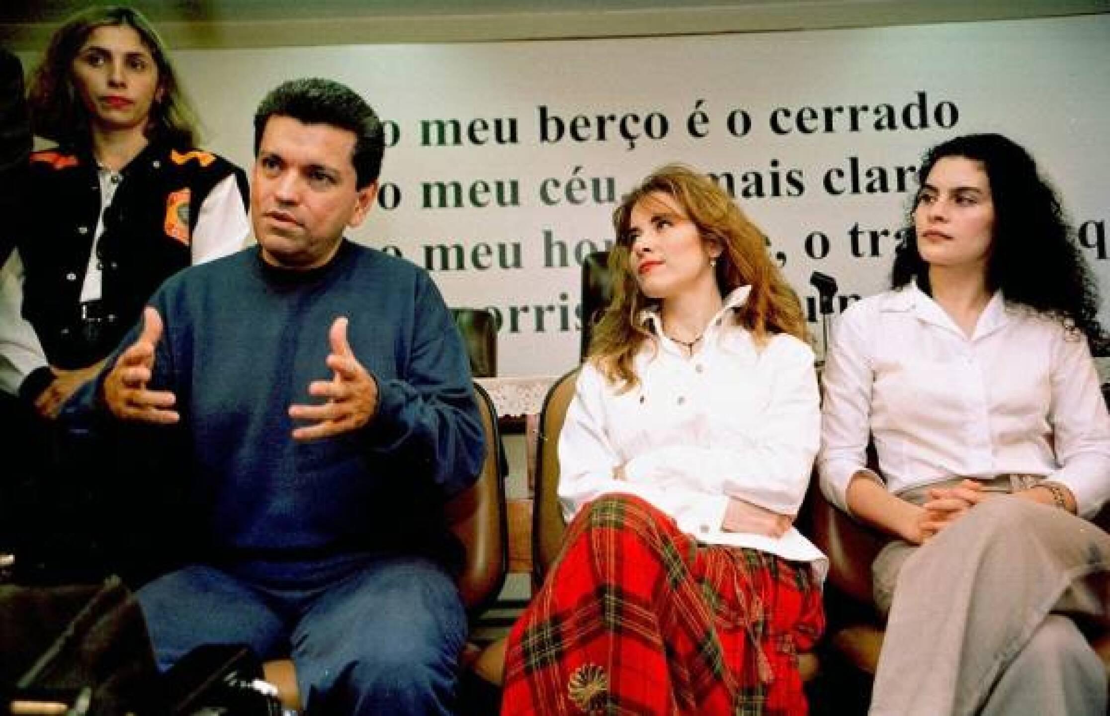 Mary Boquitas lanza po}ódcast para hablar de su historia con Sergio Andrade y Gloria Trevi