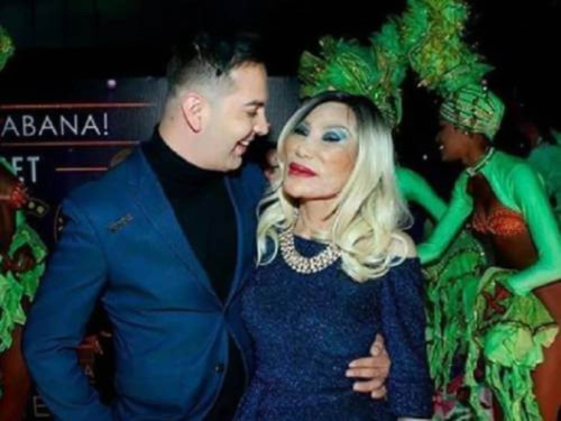 Lyn May está embarazada