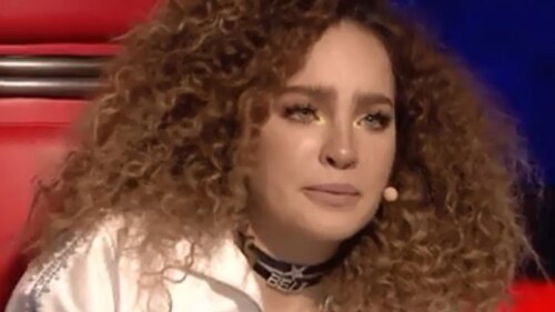 Belinda lloró con triste historia de concursante de La Voz México