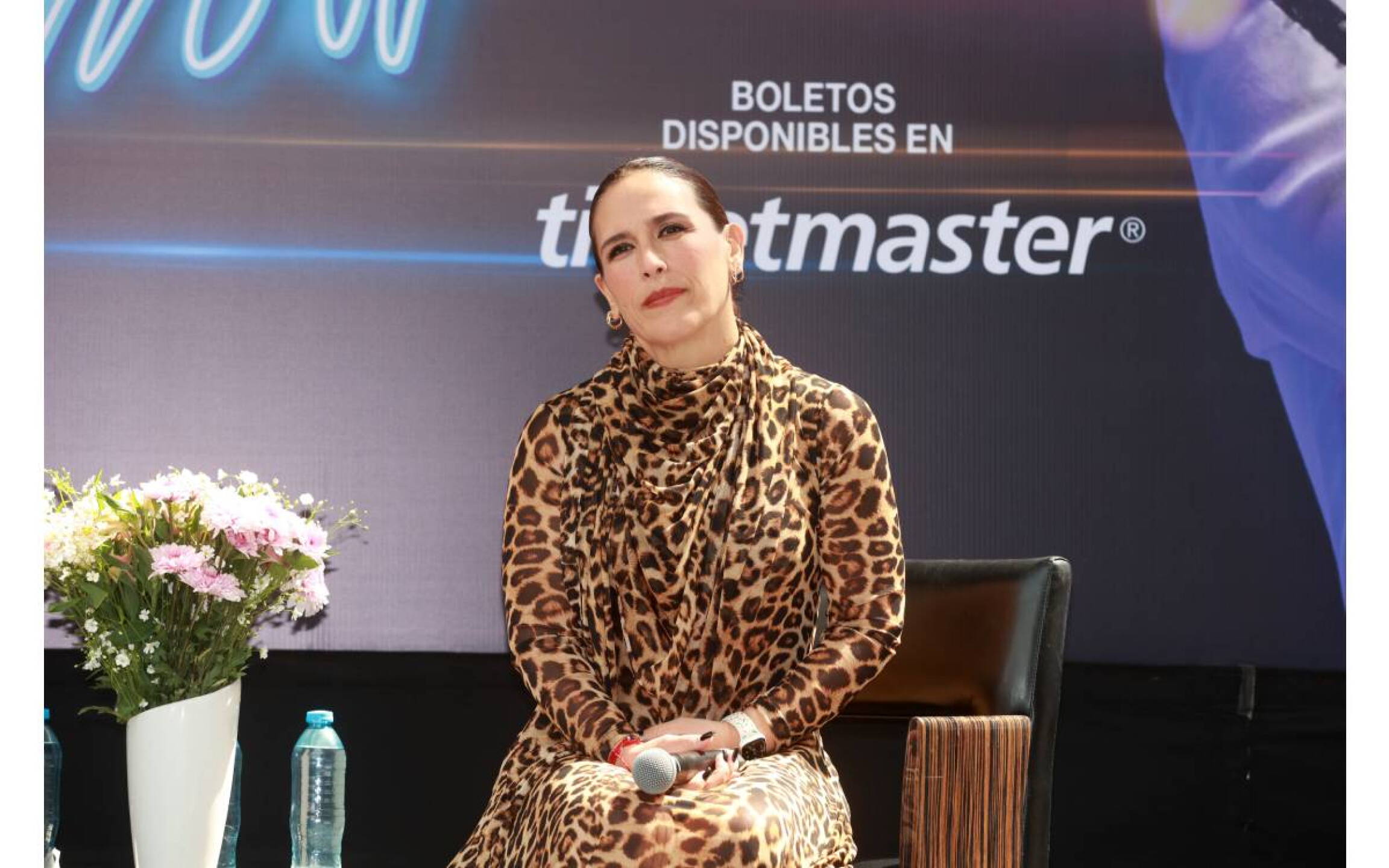 Angélica Vale