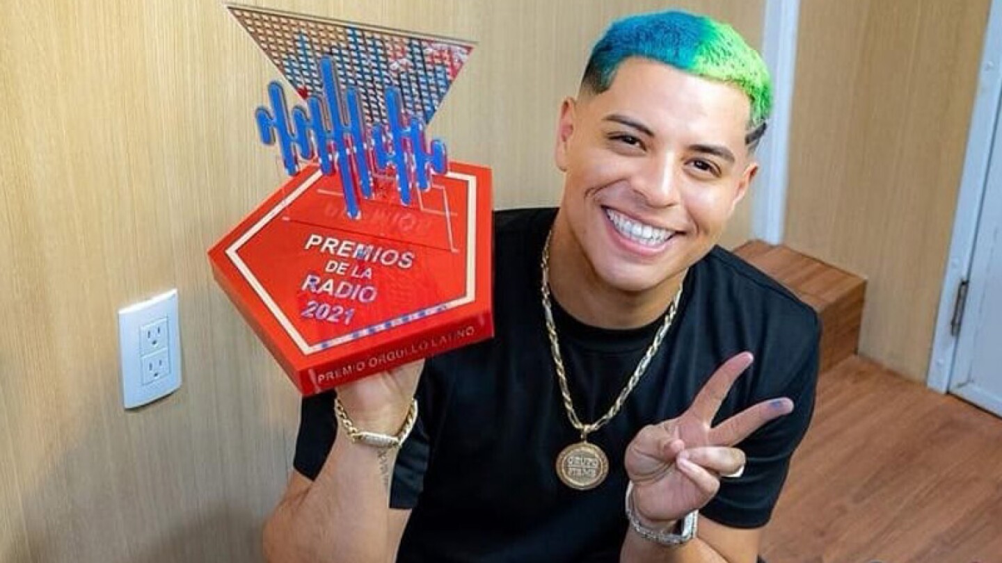 Eduin Caz, de Grupo Firme, fue hospitalizado de emergencia