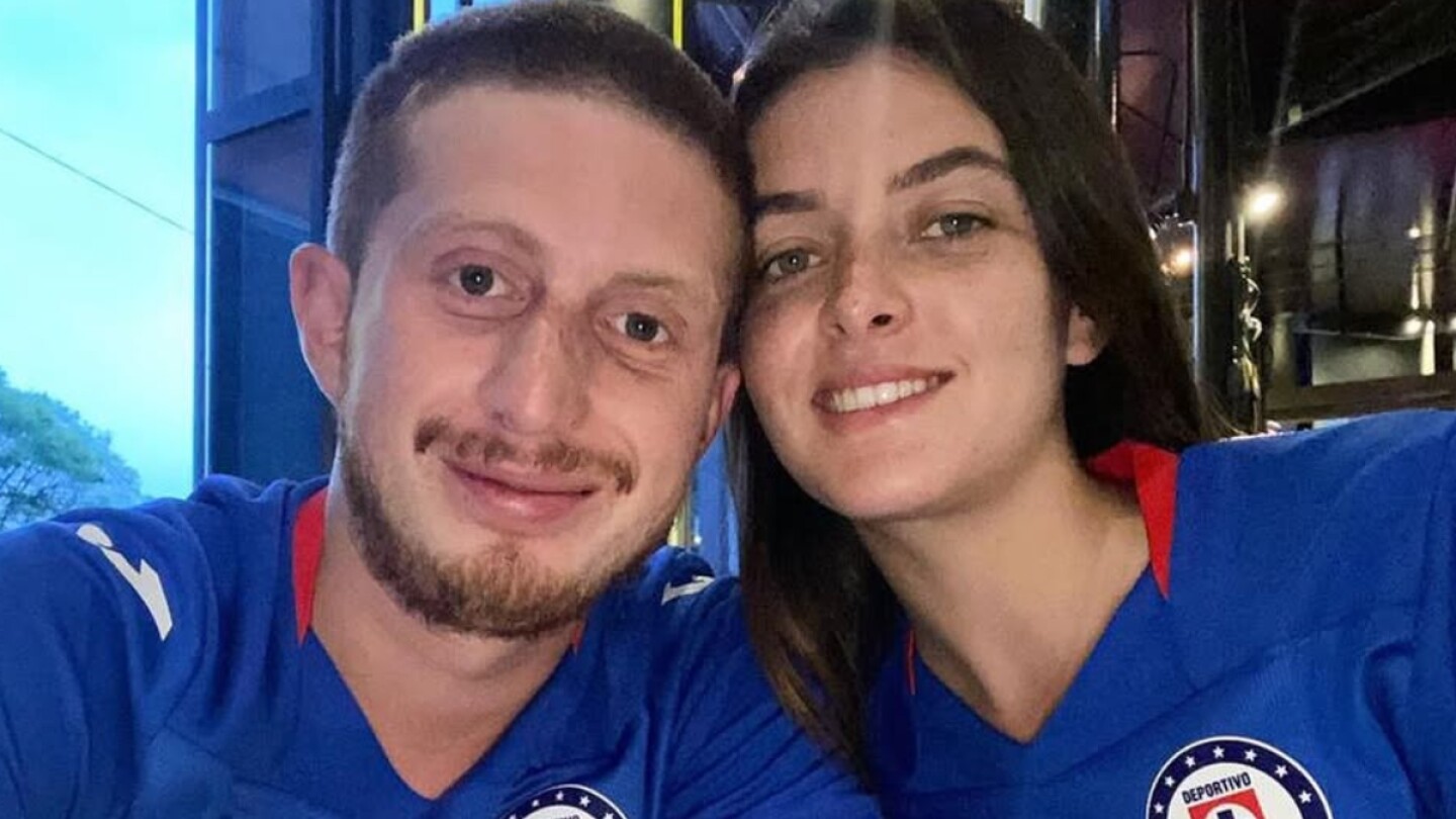 Octavio Ocaña y su novia Nerea Godínez