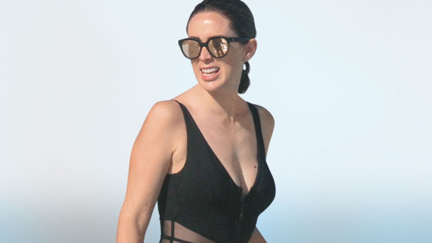 Captamos a Jacky Bracamontes en Tulum presumiendo los resultados de sus cirugías