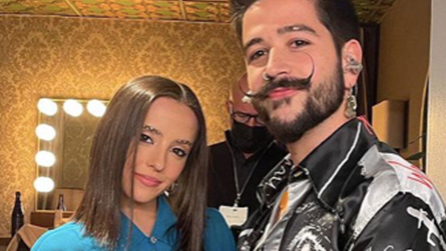 Camilo y Evaluna presumen su pancita de embarazo.