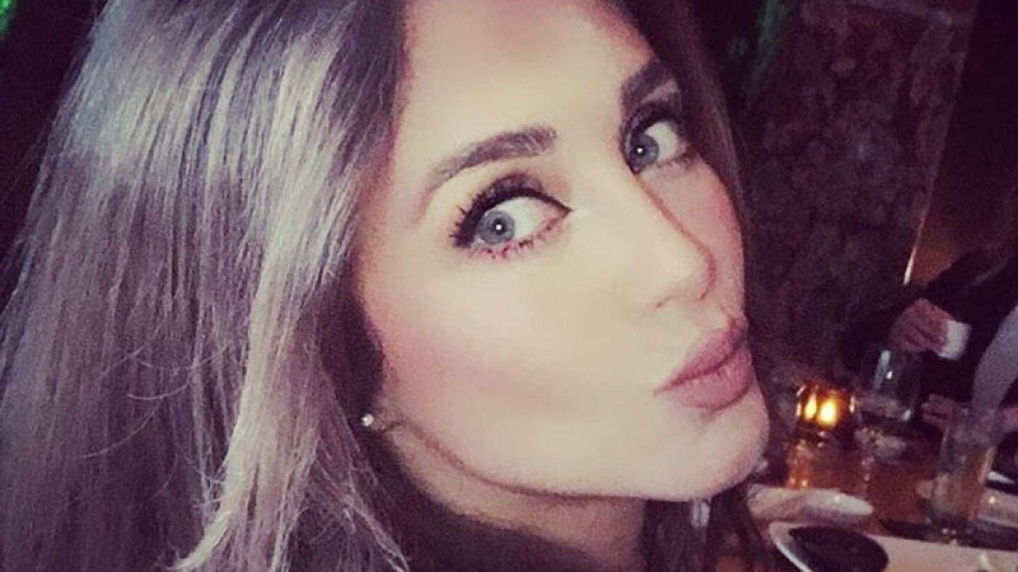 Instagram @anahi