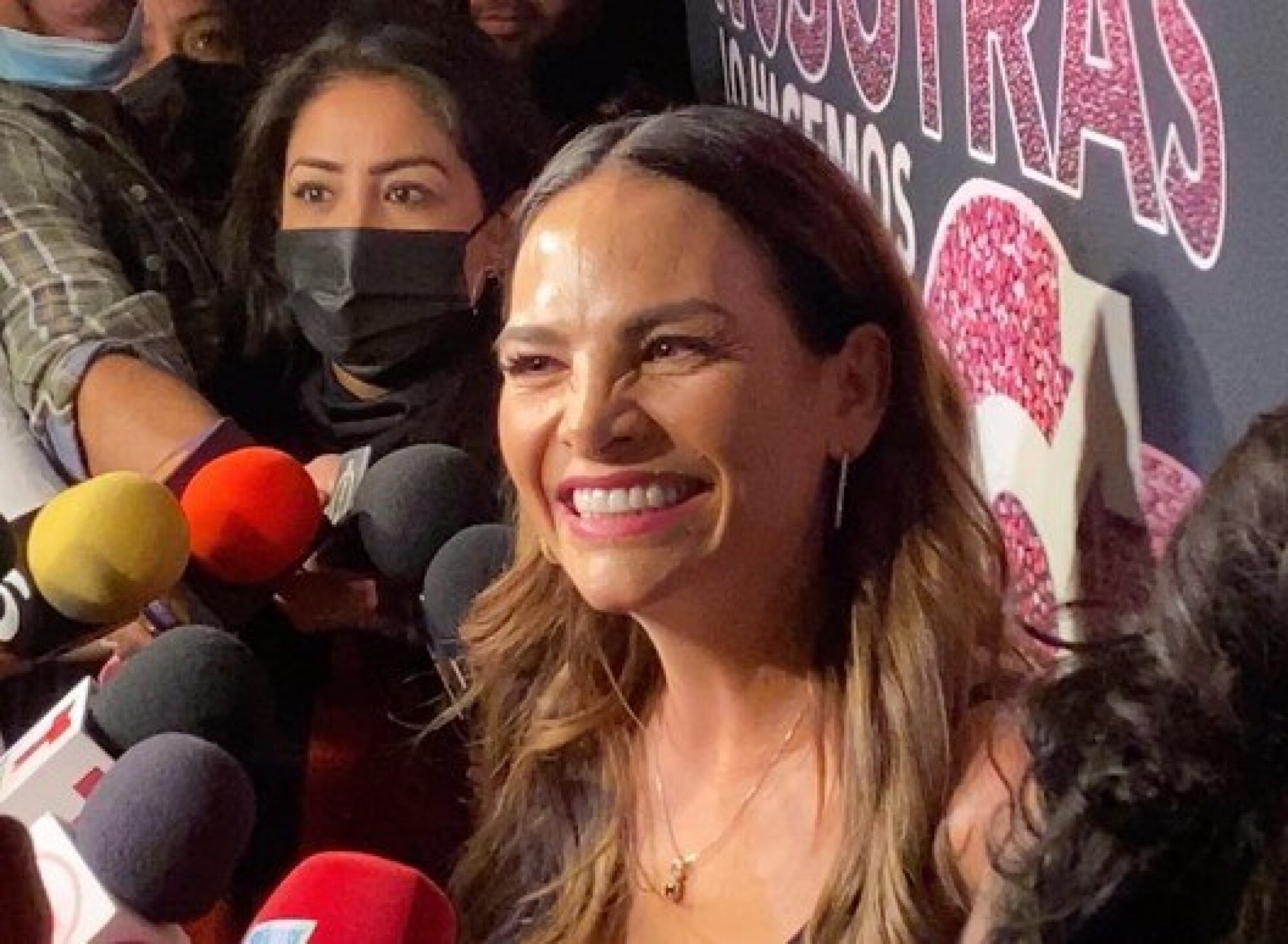 Geraldine Bazán se incomodan ante la prensa al ser cuestionada sobre Alejandro Nones