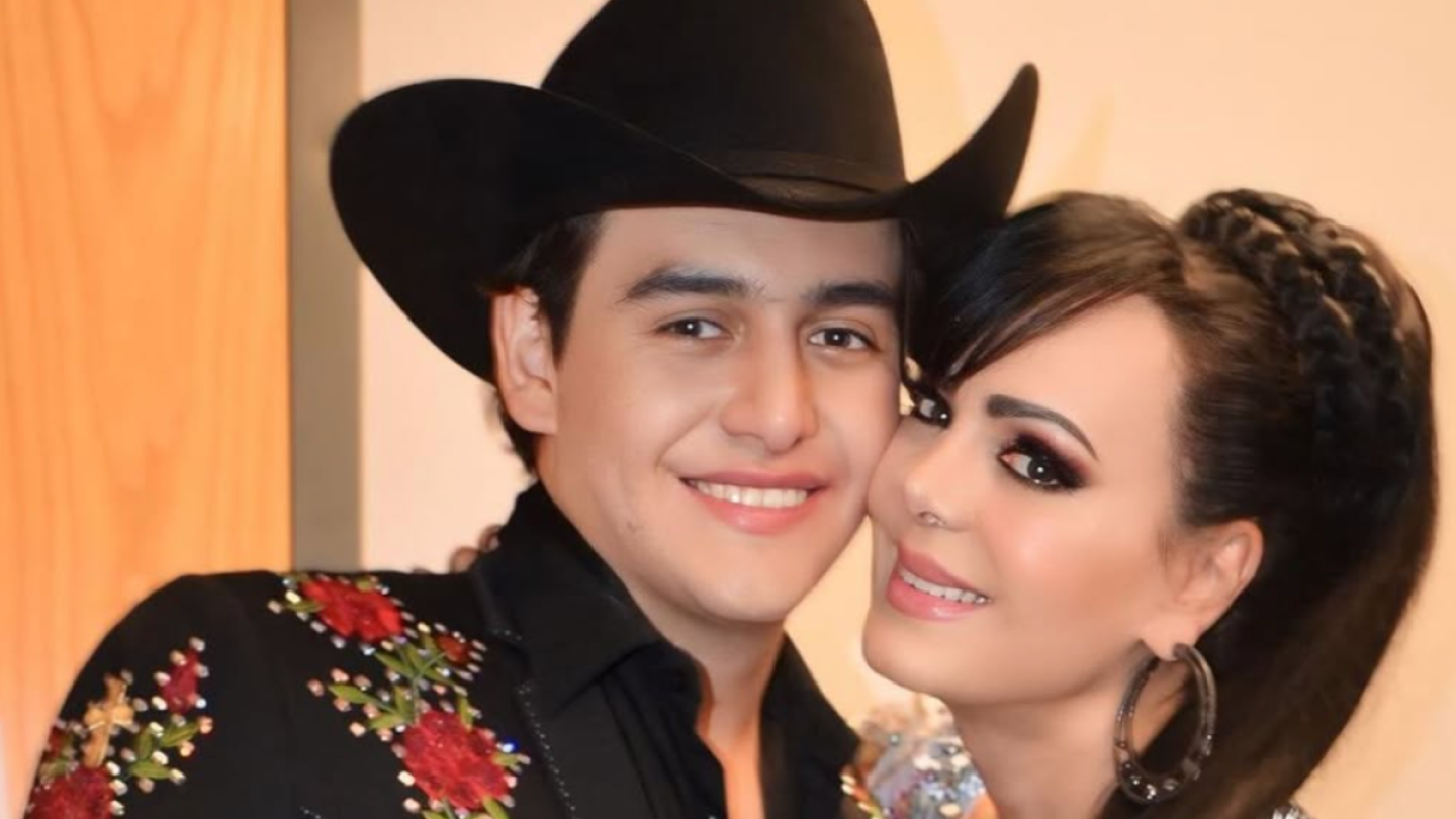 Maribel Guardia se despide de cenizas de Julián Figueroa .png