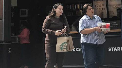 Sarita dice que su papá está bien.