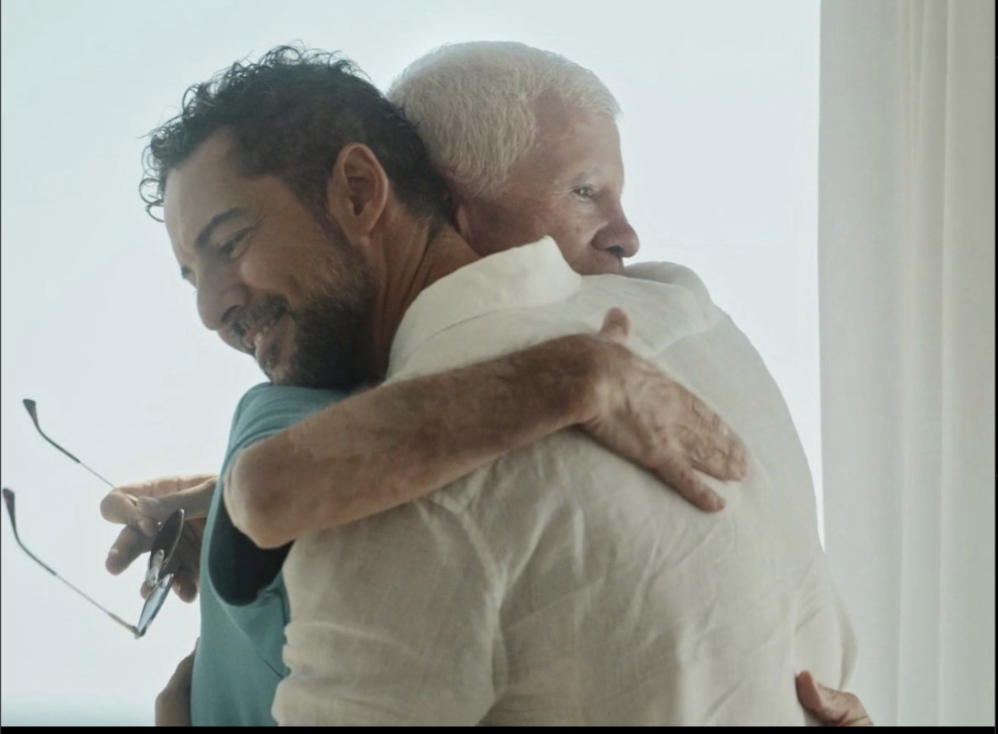 David Bisbal revela que su padre padece la enfermedad del olvido: el Alzheimer.